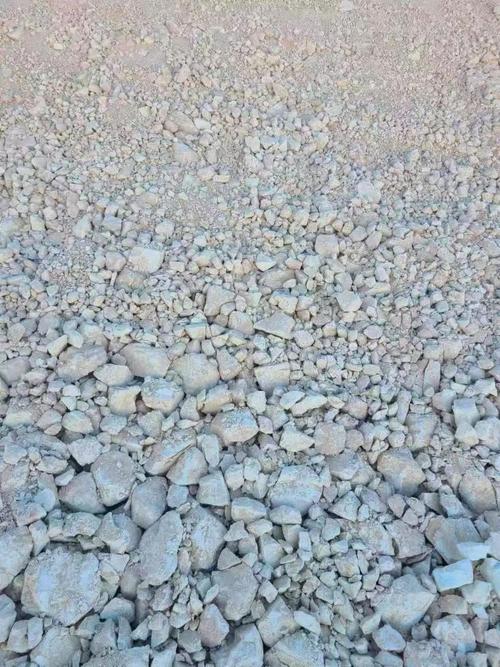陶瓷用膨润土:建筑卫生与日用陶瓷的神奇添加剂